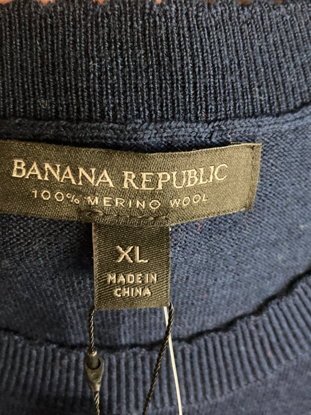 Lot of 2 NWT Banana Republic merino sweaters, scalloped neck, plum & navy, XL - Picture 6 of 6